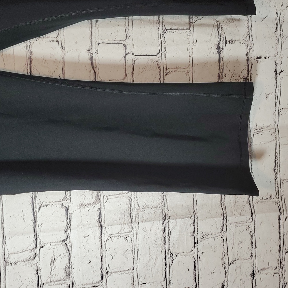 Calvin Klein Performance Black Cropped Pants Quick Dry Size M EUC - Picture 4 of 8